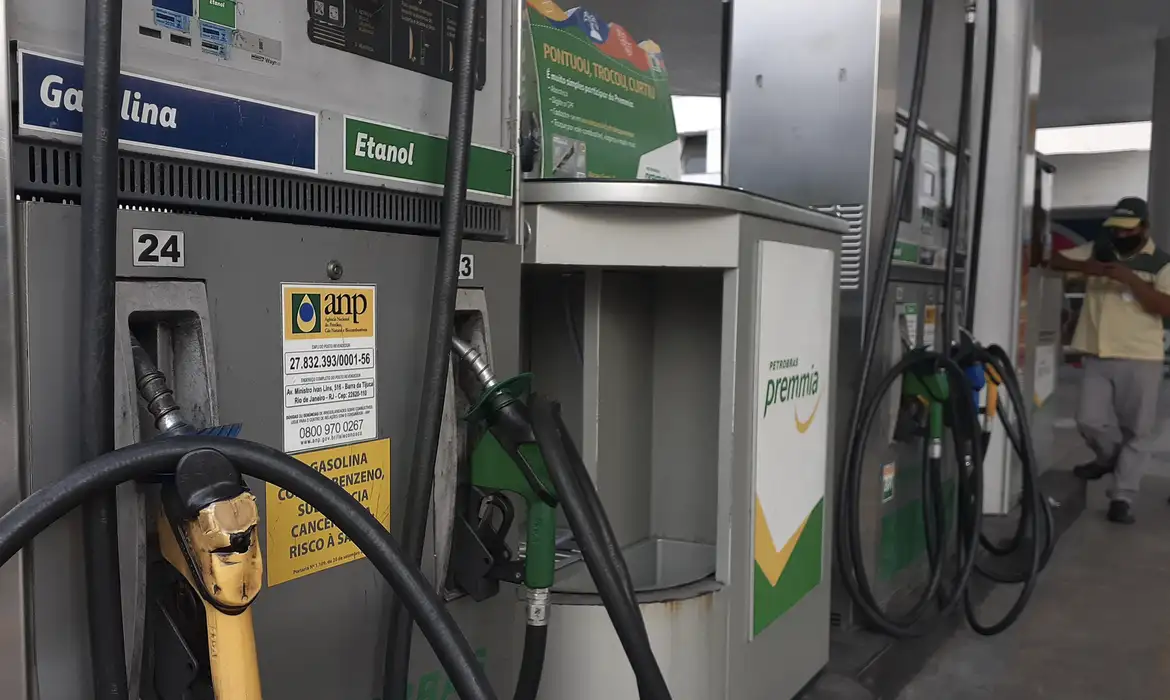 Postos no Sul do ES não repassam redução no preço da gasolina para consumidores