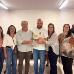 Comerciantes de Marataízes e moto clube homenageiam personalidades que colaboraram para o 22º Praia Motofest
