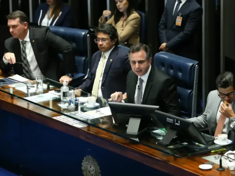 Senado-aprova-fim-da-saidinha-de-presos-860x515